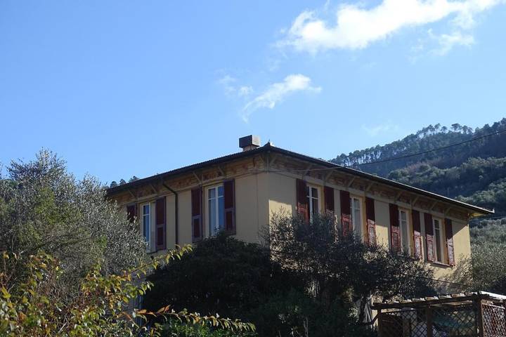 Ferienhaus für 6 Personen, mit Ausblick und Garten
