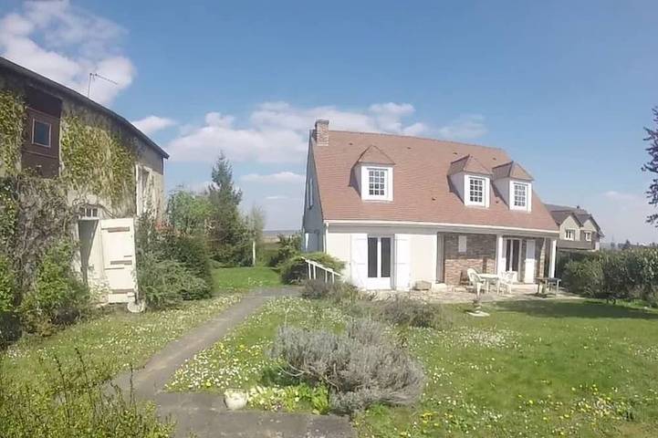 Villa pour 6 personnes, avec Terrasse ainsi que Jardin et Piscine dans Yvelines