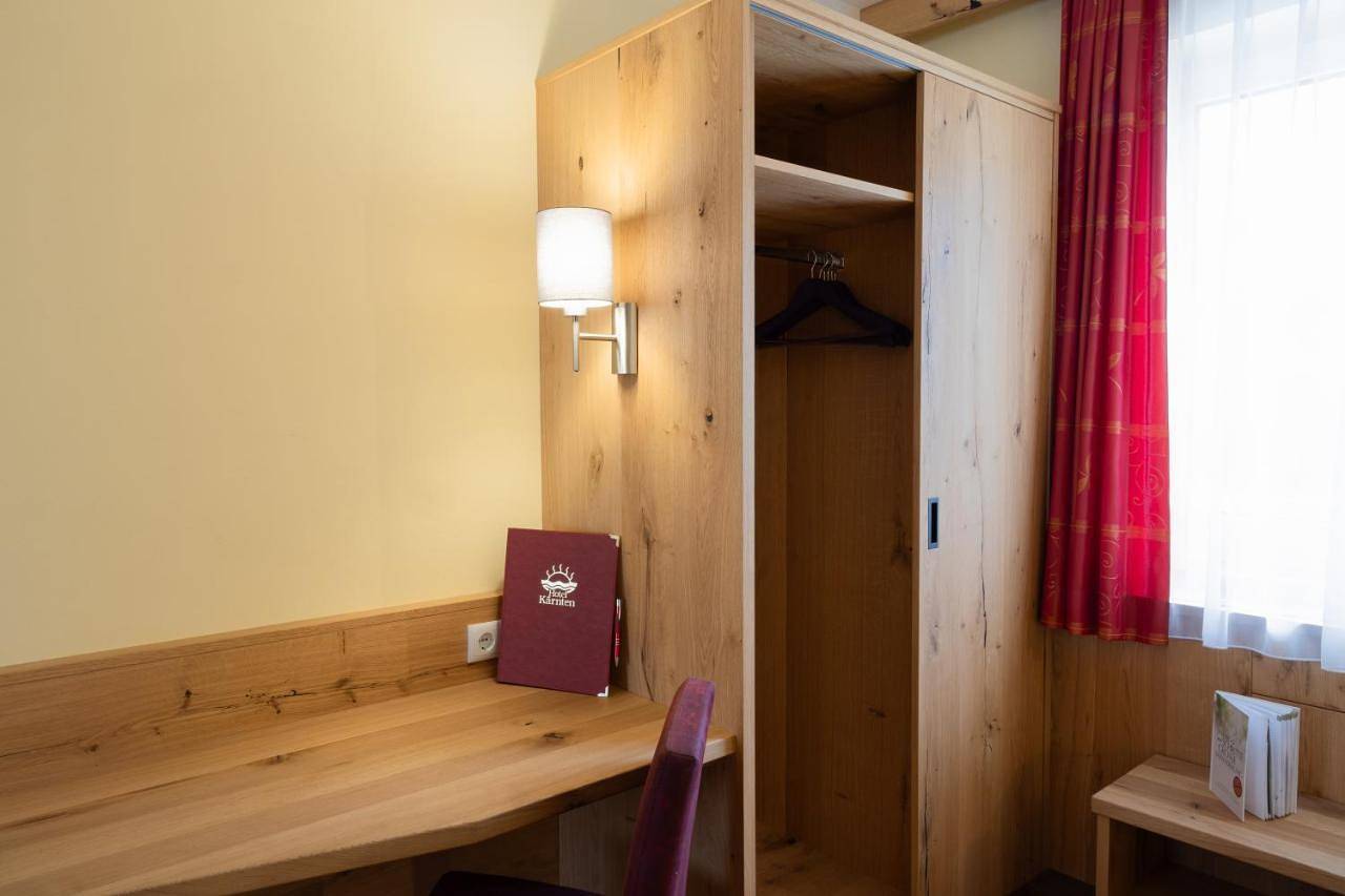 Double Room with Balcony in Krumpendorf am Wörthersee, Klagenfurt-Land
