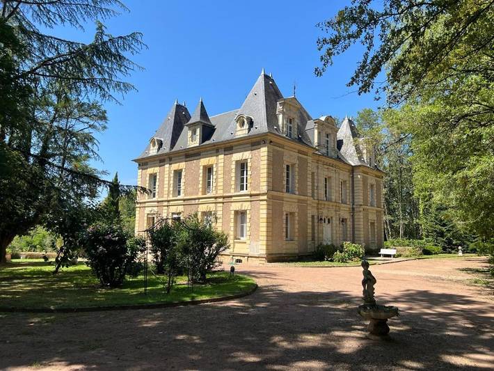 Location de vacances pour 6 personnes, avec Terrasse ainsi que Jardin et Vue dans Sauvigny-les-Bois