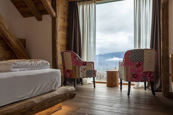 Casera Cornolera in Chies d'Alpago, Prealpi Carniche