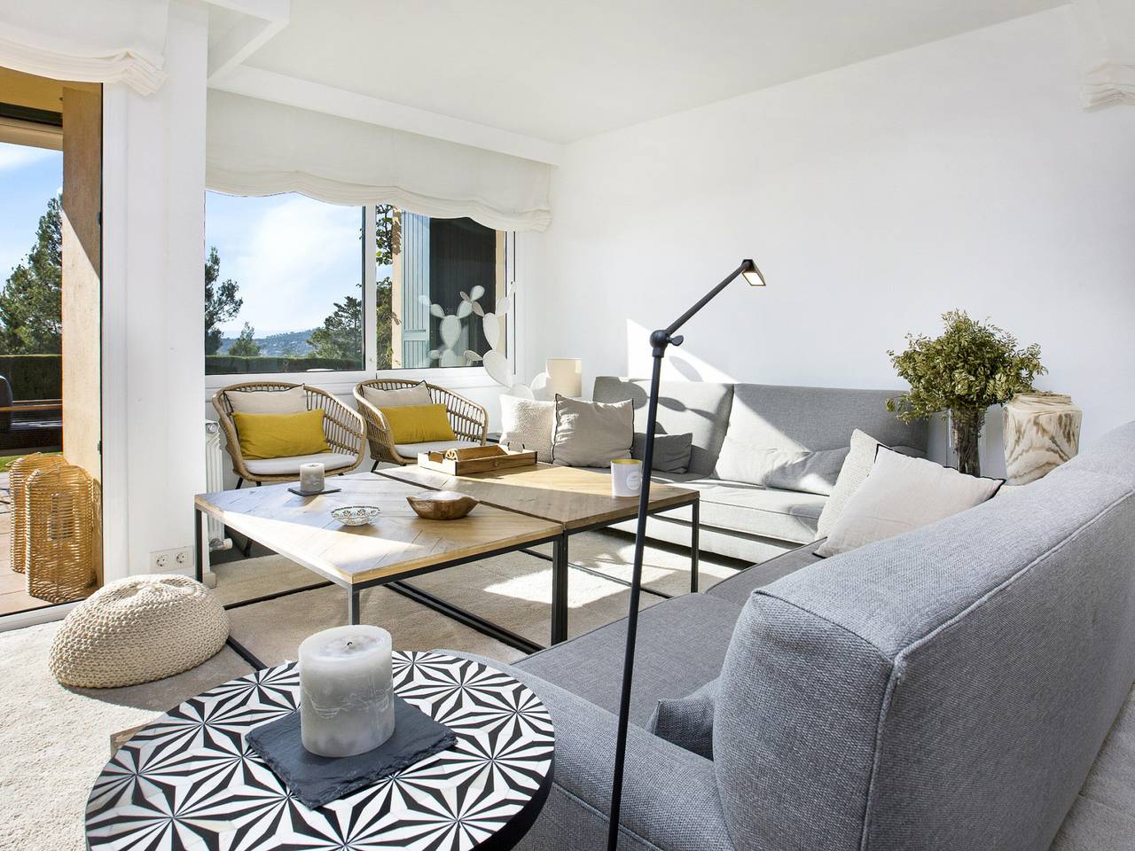 Luxury house in Llafranc with garden, pool, and tennis courts in Llafranc, Palafrugell
