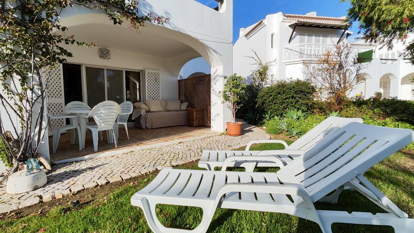 Ferienwohnung für 5 Personen, mit Terrasse und Kinderpool sowie Garten - 1
