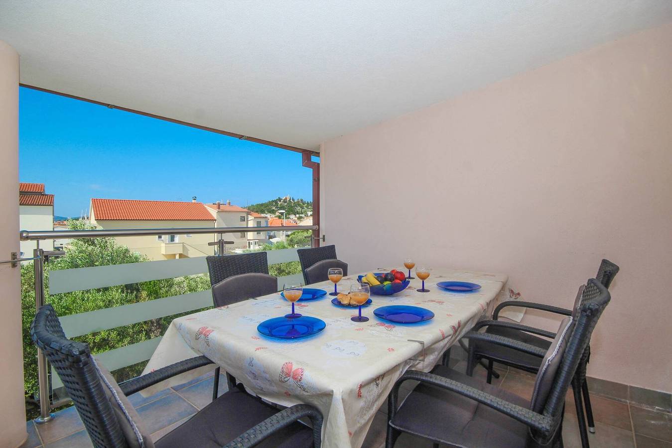 Ganze Wohnung, Apartment Mara - two bedroom apartment in Tribunj, Šibenik-Knin