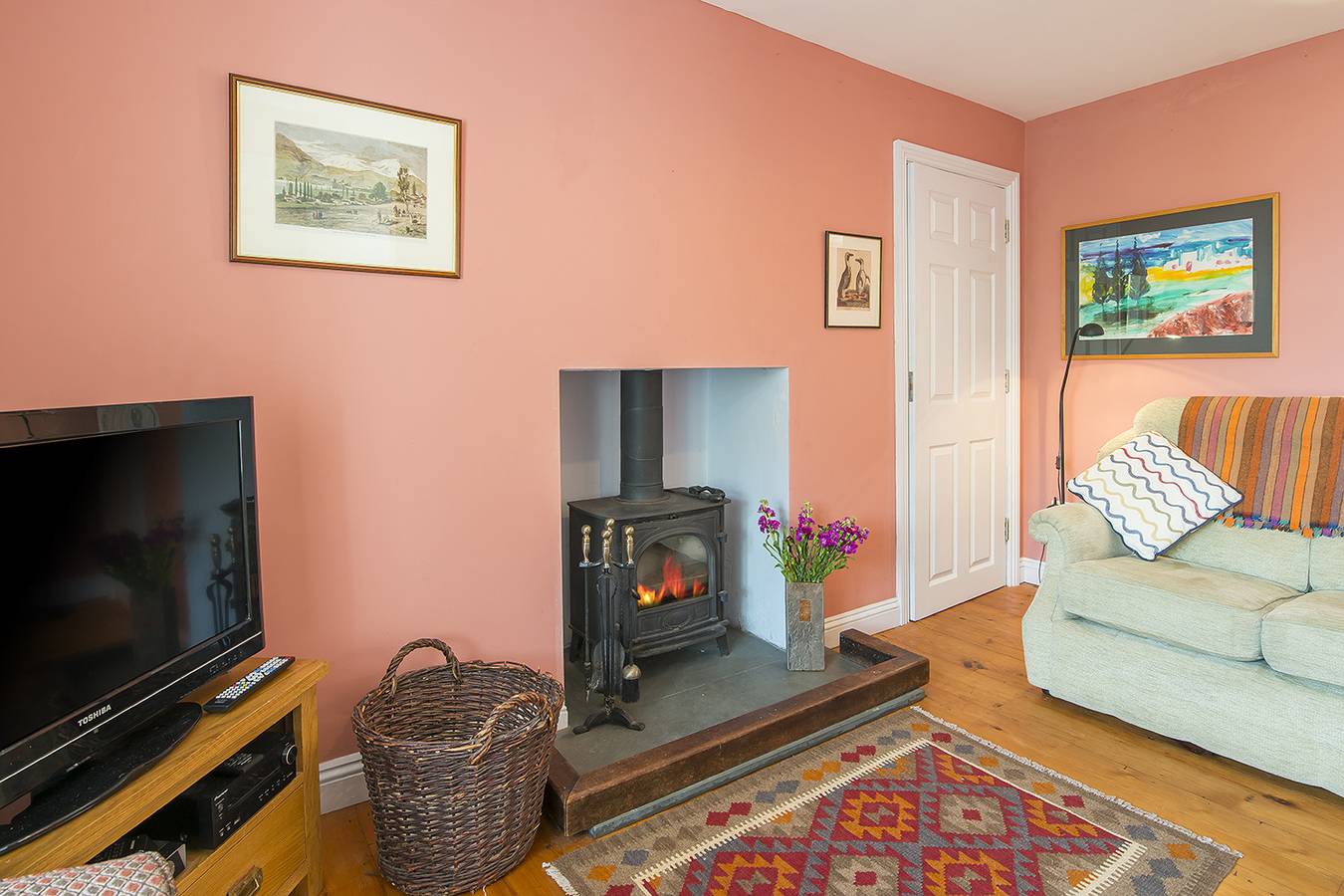 Cosgod Ingli in Newport (Pembrokeshire), Pembrokeshire