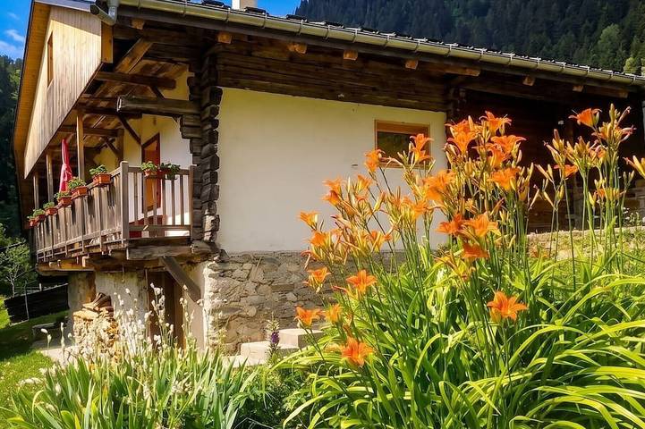 Chambre d’hôte pour 2 personnes, avec jardin en Savoie
