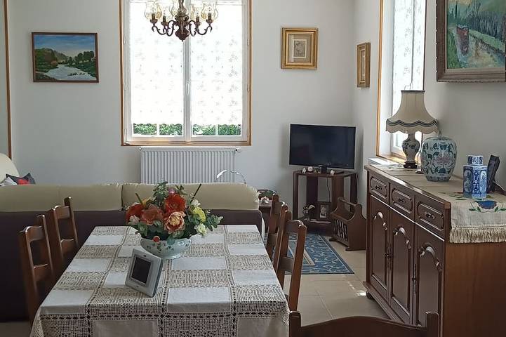 Location de vacances pour 8 personnes, avec balcon à Planchez - 3