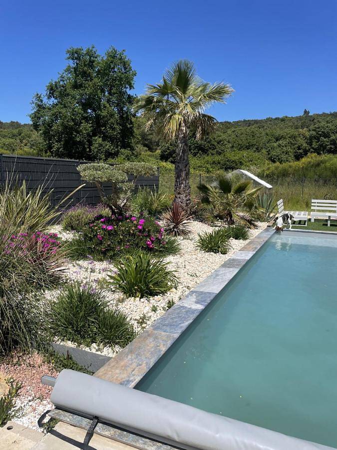 Location de vacances pour 6 personnes, avec piscine ainsi que vue et jardin, animaux acceptés à Mons (Gard) - 4