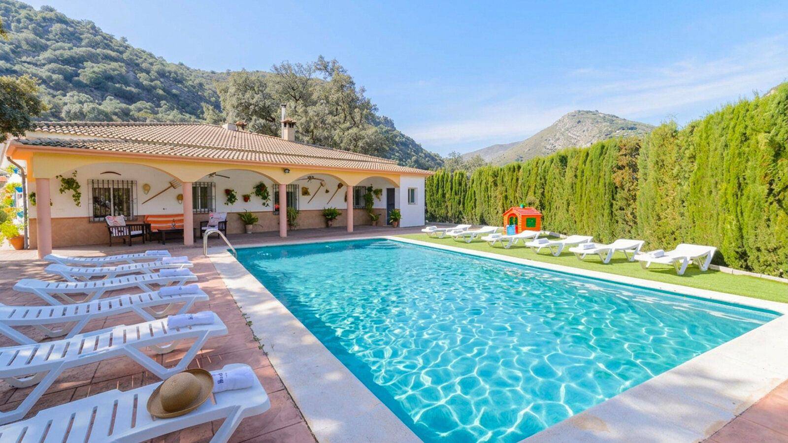 Villa la Quinta Priego de Córdoba by Ruralidays in Priego de Córdoba, Sierras Subbéticas