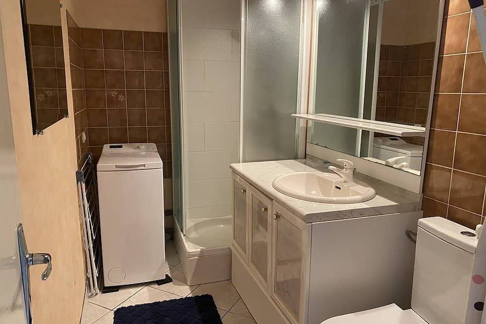 Appartement entier, Agréable appartement T1bis en plein centre de Saint Cast pour 2 personnes in Saint-Cast-le-Guildo, Région de Dinan