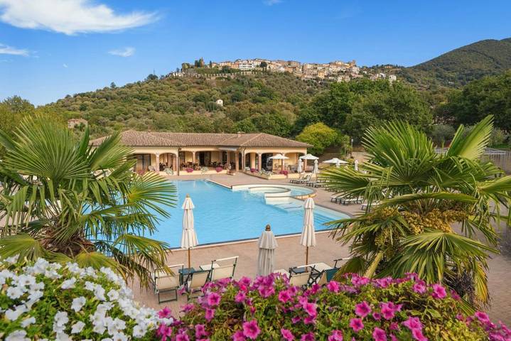 Villaggio vacanza per 2 persone, con Balcone e Terrazza nonché Giardino e Piscina in Maremma