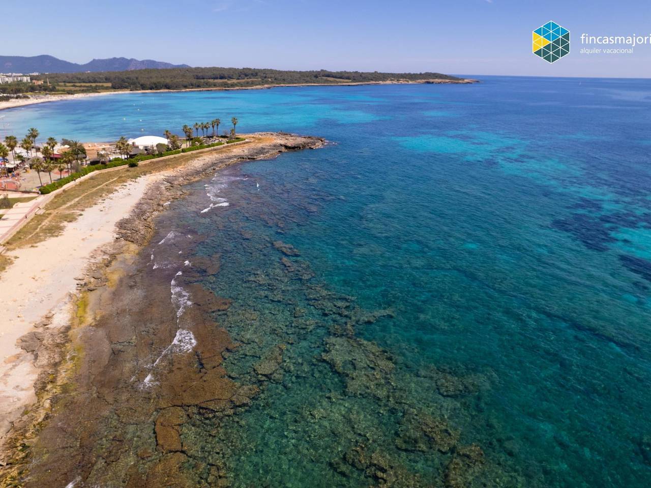 Appartement entier, Bel appartement 2 chambres en bord de mer avec climatisation in S'illot, Sant Llorenç des Cardassar