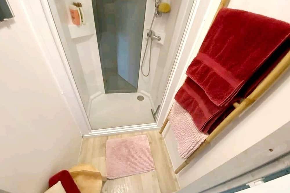 L'Escale - private Jacuzzi loft and hammam in Villelaure, Regionaler Naturpark Luberon