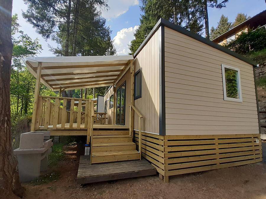 Flower Camping Le Belvédère - Mobilheim 6 personen - Premium Veronne - 3 Schlafzimmer in Neuvéglise, Region Saint-Flour