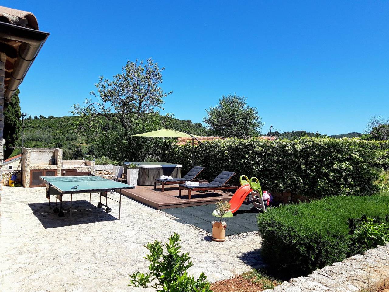 Romantisches Steinhaus für einen erholsamen Urlaub in Dugi Otok