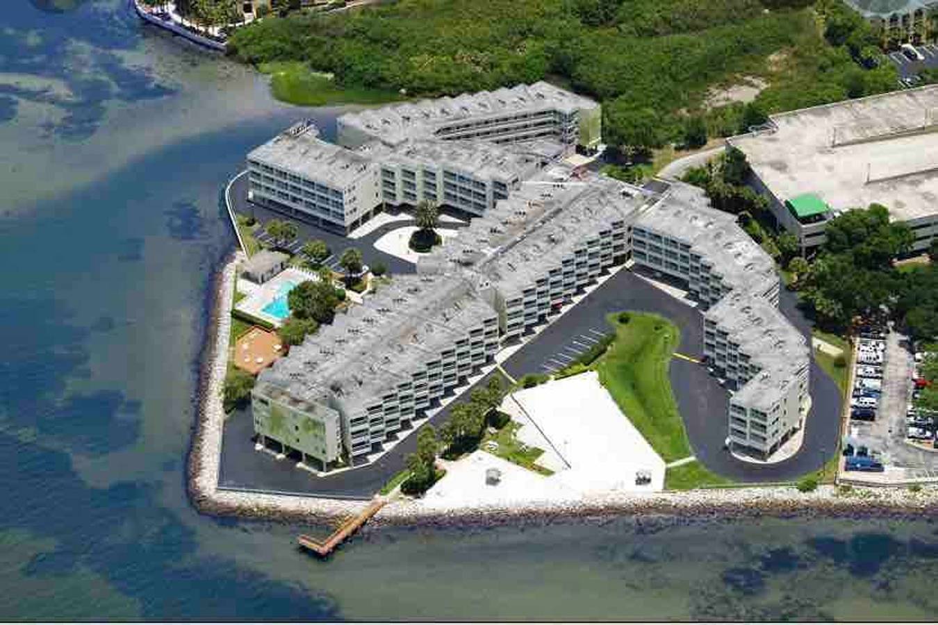 Apartamento entero, The Flamingo Balcony Waterview Heated Pool in Tampa, Tampa Bay