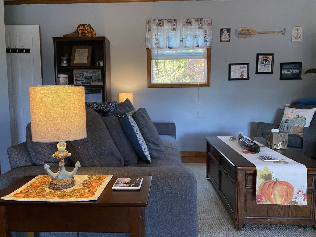 Ganze Wohnung, Friedliche Seeseite Ruhe in Northlakes, Caldwell County