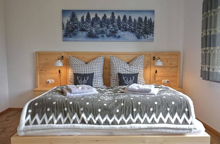 Ferienhaus für 10 Personen, mit Whirlpool und Terrasse sowie Garten und Sauna am Rennsteig