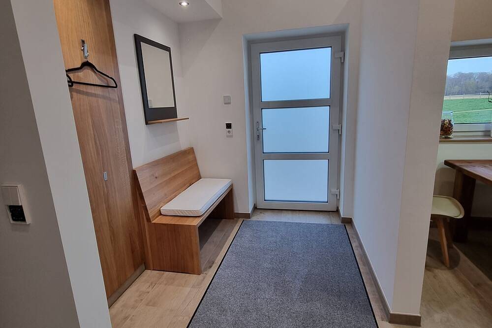 Ehemaliger Schweinestall, moderne Ferienwohnung in Alleinlage, Sauna und Hot Tub in Rot am See, Hohenlohe