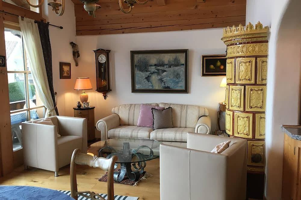 Ganze Wohnung, Exklusive Ferienhaus in ruhiger Lage mit herrlichen Ausblick in Miltach, Ostbayern