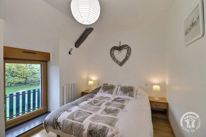 Location de vacances pour 6 personnes, avec jardin et terrasse dans Val-Couesnon - 2