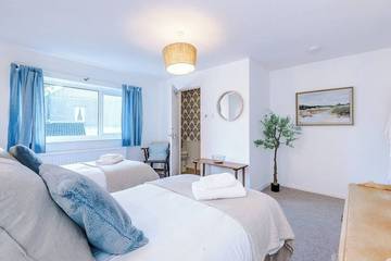 Glamping for 12 People in Peak District, Midlands, Photo 4