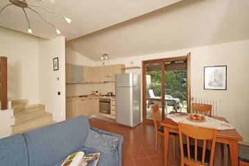 Ferienhaus für 4 Personen, mit Balkon und Garten, mit Haustier in Gardasee-Lombardei