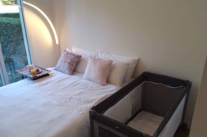 Apartamento entero, Cozy and sweet garden apartment - Disneyland Paris in Montévrain, Sena y Marne