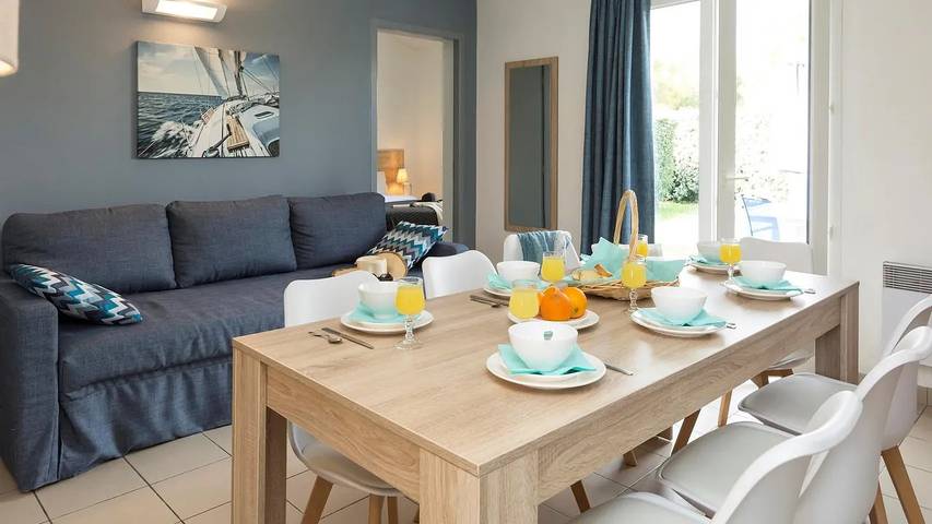 Location de vacances pour 8 personnes, avec jardin et piscine à Le Château-d'Oléron - 2