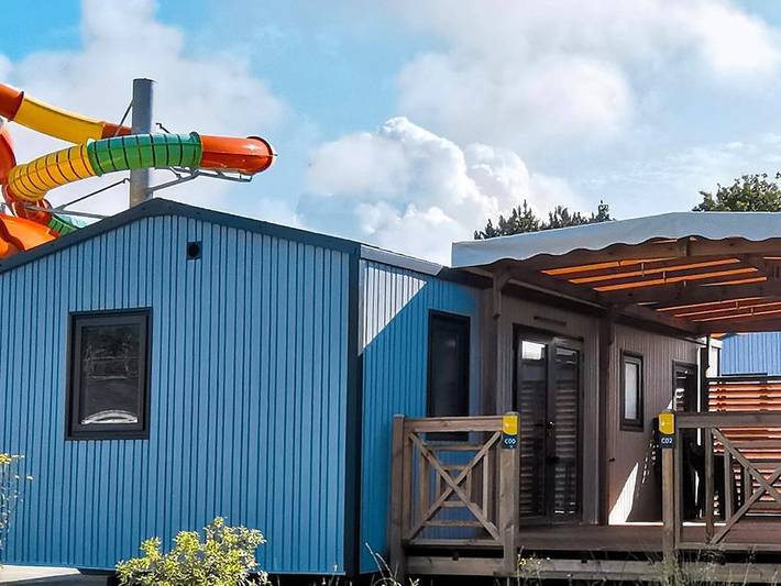 Camping La Mer Blanche  - Mobilheim 12 personen - Presta+ Tribu 6 Schlafzimmer 2sdb 60m² TV + Klimaanlage in Bénodet, Côte de Cornouaille