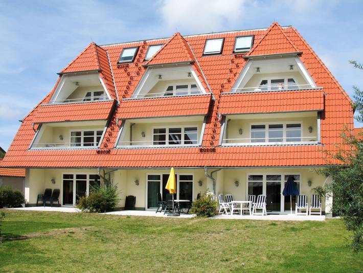 Ferienwohnung für 4 Personen, mit Balkon und Garten in Nord - Rügen