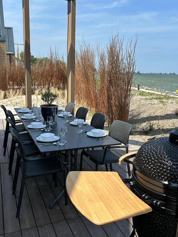 Beach villa at the Ijsselmeer 8p in Enkhuizen, Ijsselmeer