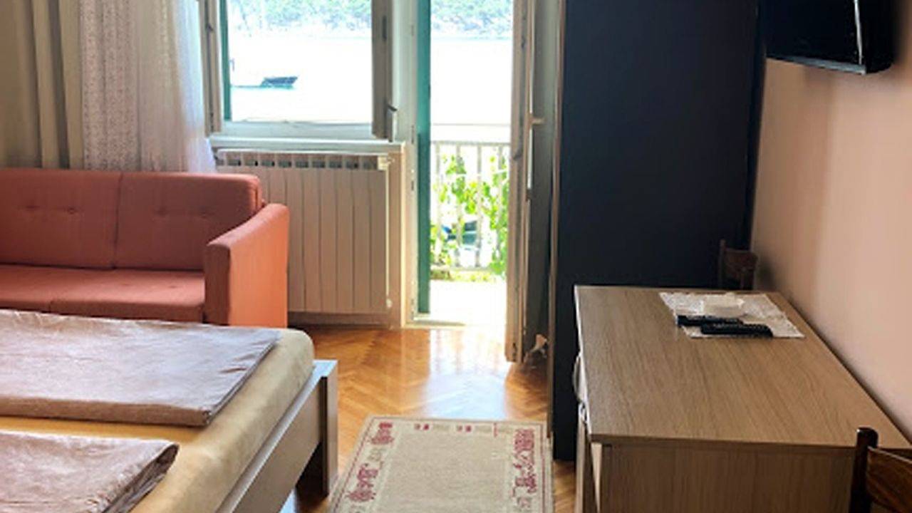Cały apartament wypoczynkowy, Zimmer für 2 Personen (19 m²) in Barbat Na Rabu in Barbat na Rabu, Rab (wyspa)