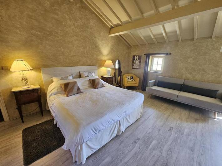 Location de vacances pour 2 personnes, avec jardin à Saires - 2