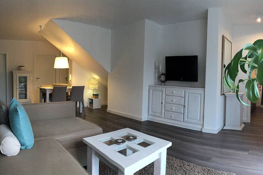 Ganze Wohnung, Charmante, moderne und hochwertige Ferienwohnung mit Seeblick 1 Min. vom See in Körbecke, Möhnesee