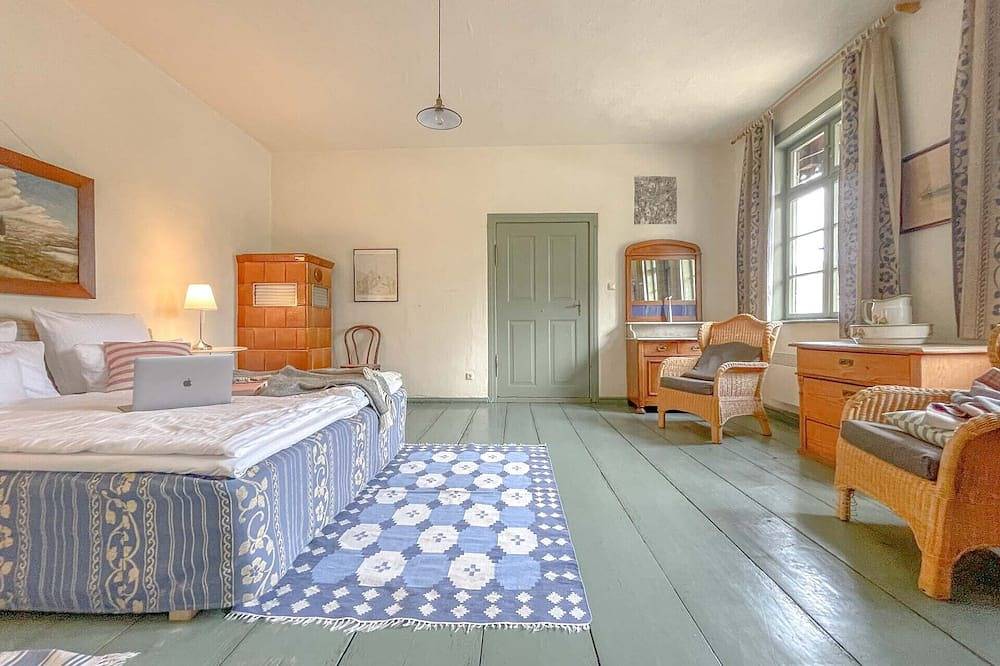 Traumhaff® memorial Summer by the Sea, private Nordicspa, 2 fireplaces, boat,dog in Rieth am See, Luckow