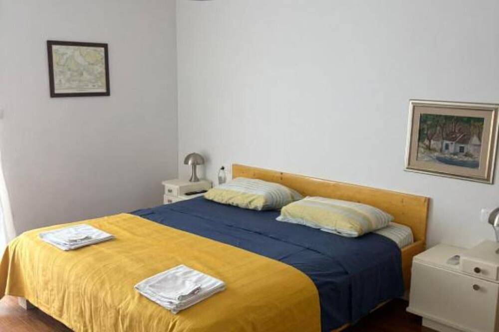 Villa Coral - Four bedroom villa with pool in Brac
