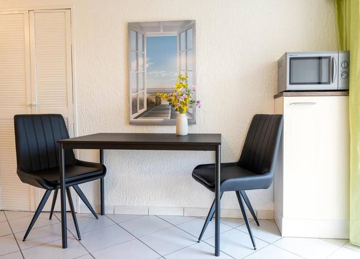 Ferienwohnung für 2 Personen, mit Terrasse und Ausblick