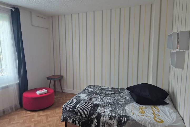 Large village house, 90 m² – Sleeps 10 – Lac du Der – 8 km from Saint-Dizier in Haute-Marne
