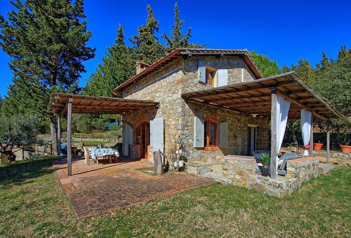 Villa per 6 persone, con piscina, con animali domestici a Castellina in Chianti