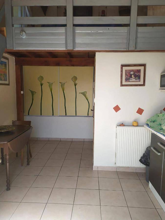 Gîte pour 2 personnes, avec terrasse et jardin, animaux acceptés à Veyras - 3