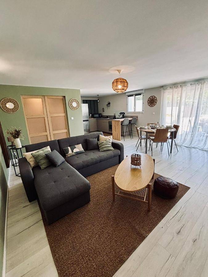 Apartamento de vacaciones para 4 personas, con terraza y piscina - 1