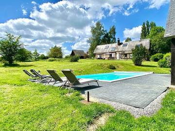 Gîte pour 6 personnes, avec piscine et jardin à Neuville-sur-Touques