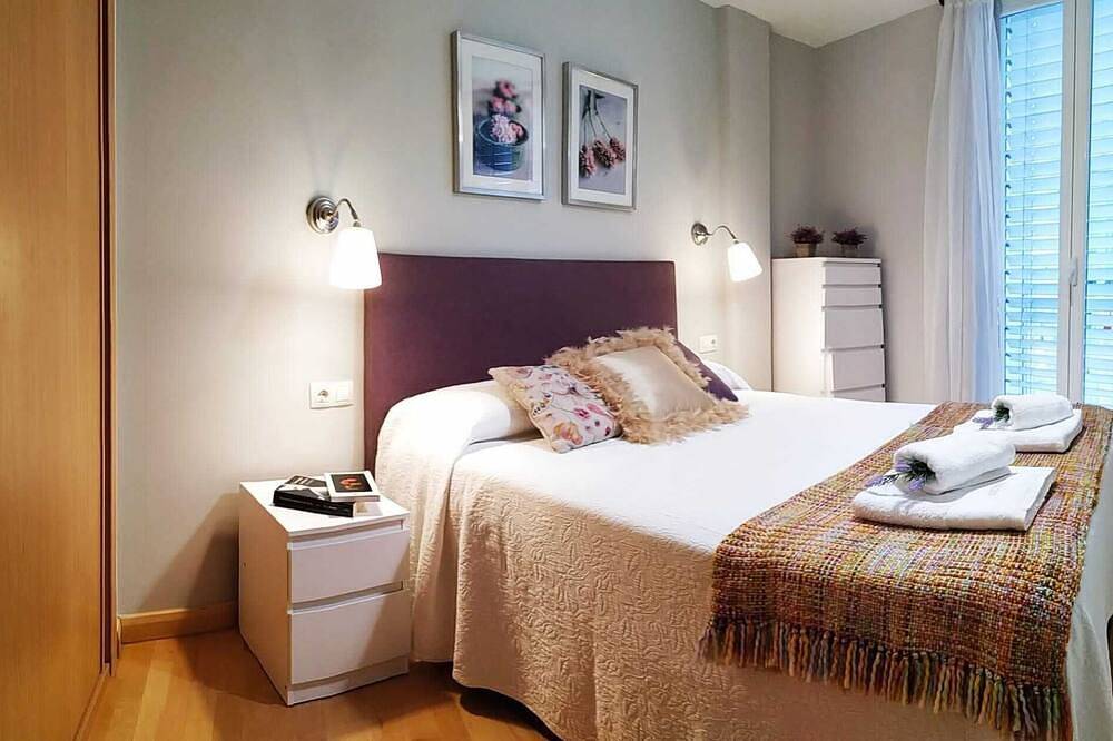 Ganze Wohnung, Helle Wohnung Central Burgas Thermal im historischen Zentrum von Ourense. in Ourense, Ourense und Umgebung
