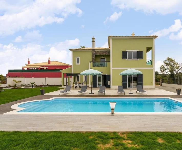Location de vacances pour 6 personnes, avec piscine ainsi que vue et jardin à Algoz - 4