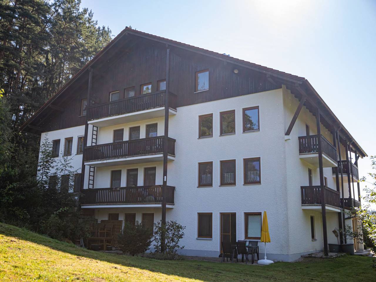 Ganze Wohnung, Mit Balkon und Geschirrspülmaschine in Weißenstadt, Landkreis Wunsiedel im Fichtelgebirge