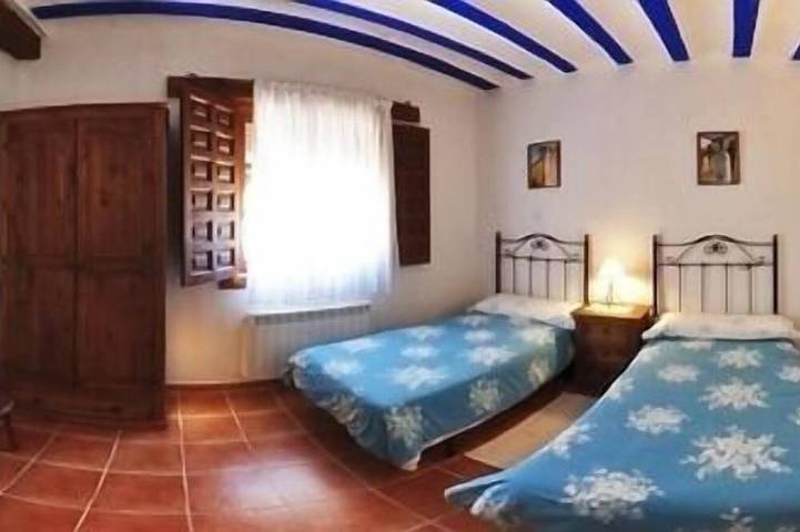 Casa rural para 23 personas - 1