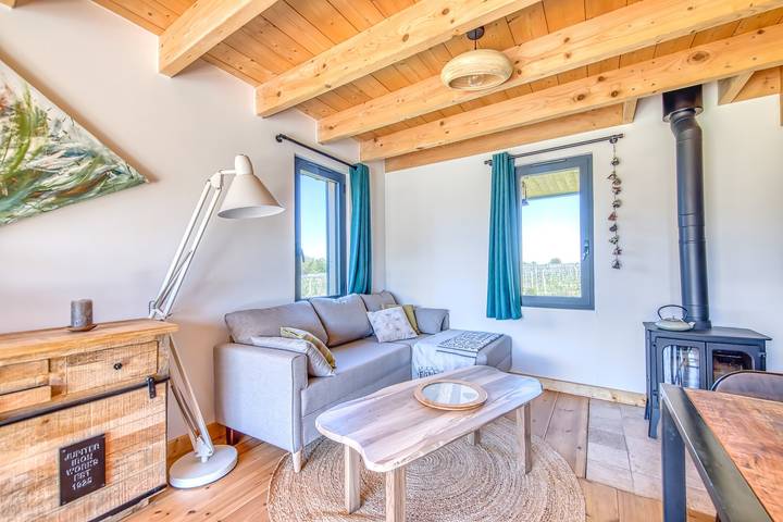 Lodge Évasion Fleurie – Encanto y Naturaleza cerca de Saint-Émilion in Guillac (Gironde), Región de Libourne