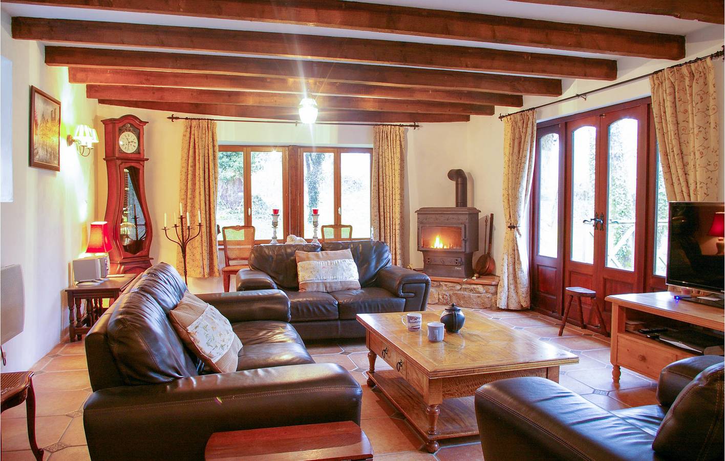 Apartamento La Sarre Garden - WiFi, Parking, TV in Guern, Pontivy region