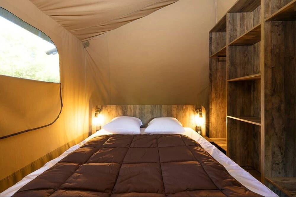 Camping 3 étoiles - Piscine  - ccba0bh in Montpon-Ménestérol, Périgord Blanc